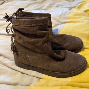 Olukai Slip-on Booties in Brown